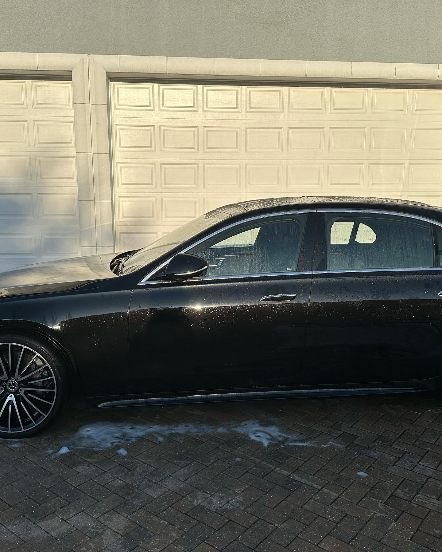 Mercedes-Benz S-Class (Black) Profile in the driveway — detailed by Vdetailss